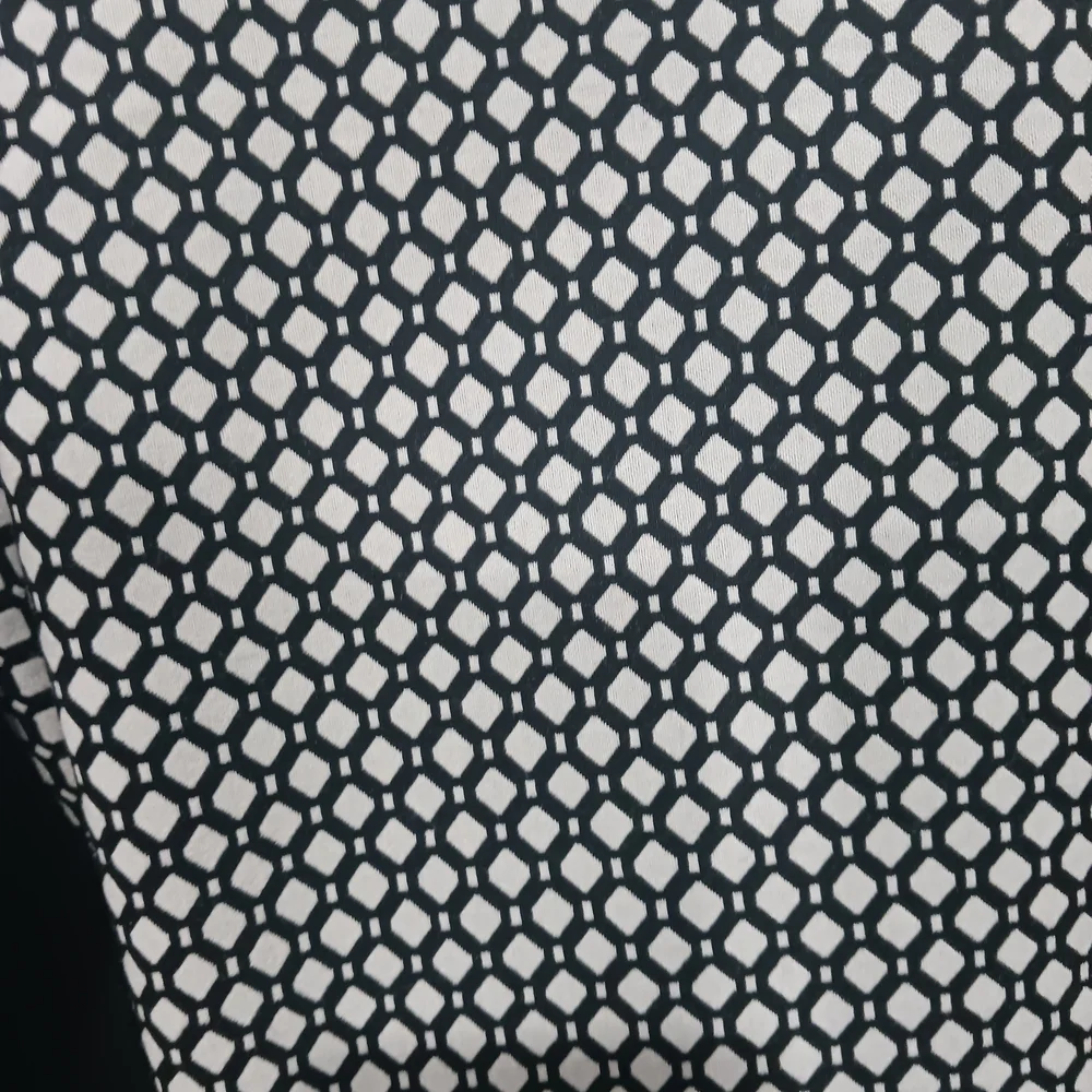 Banana Republic Sloan Fit  Black & White Geo Dot Cropped Pants - Picture 7 of 13